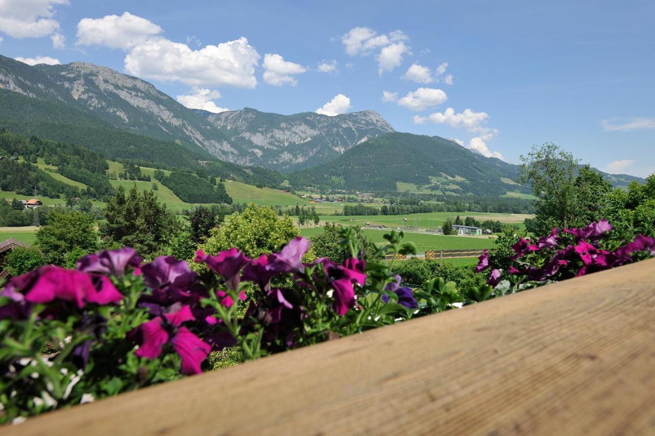 Hotel Herrschaftstaverne เฮาส์ อิม เอนน์สทาล ภายนอก รูปภาพ