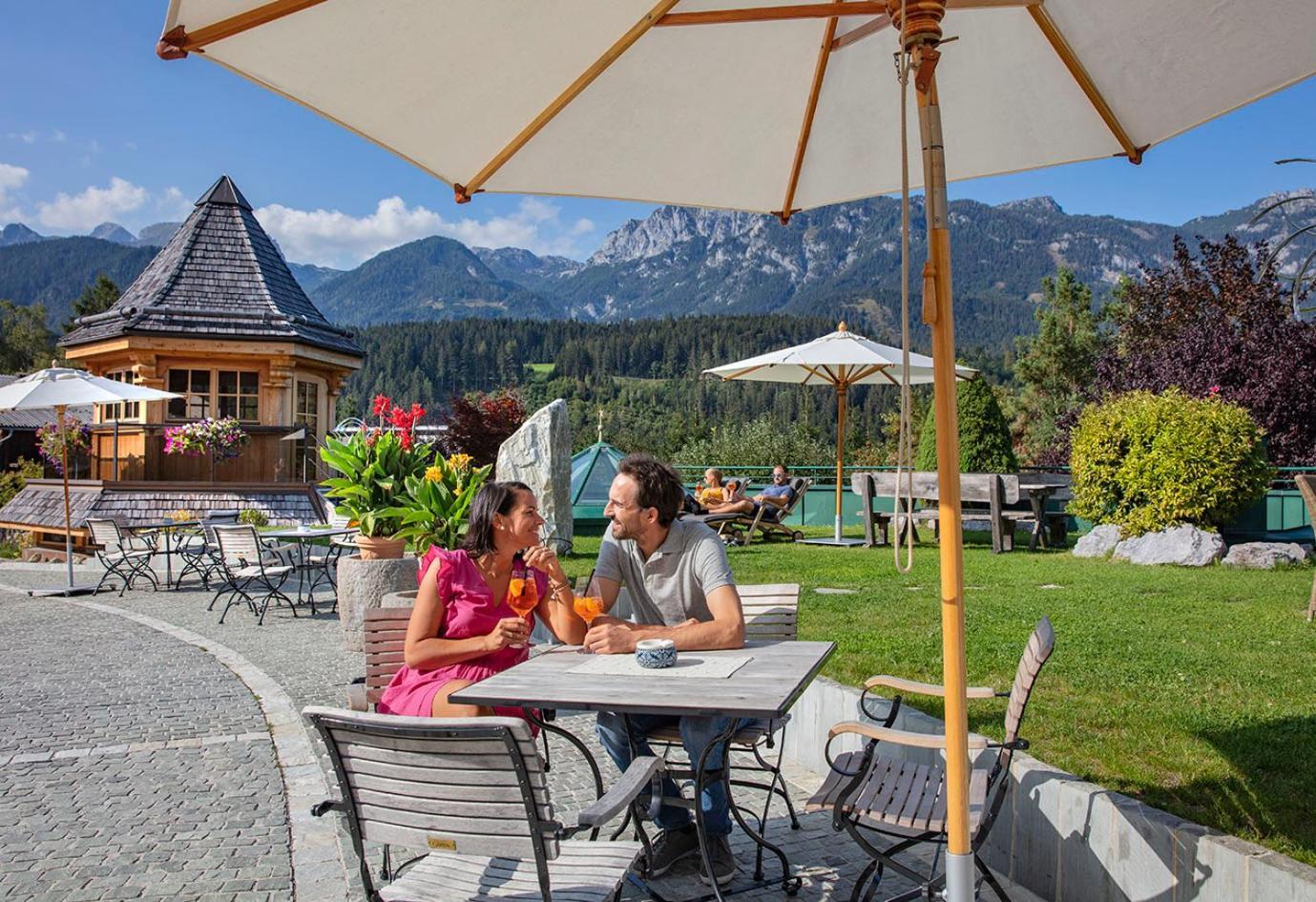 Hotel Herrschaftstaverne เฮาส์ อิม เอนน์สทาล ภายนอก รูปภาพ